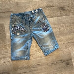 Adorable Miss Me shorts!!